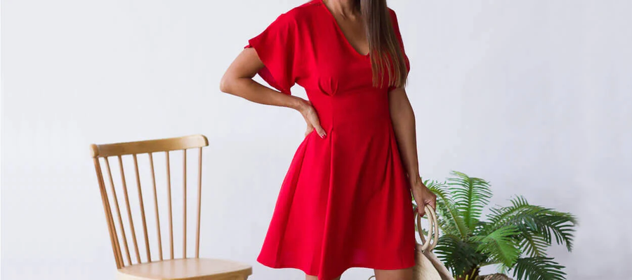 Como combinar um vestido vermelho