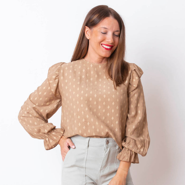 Blusa com Detalhe Dourado - Camelo